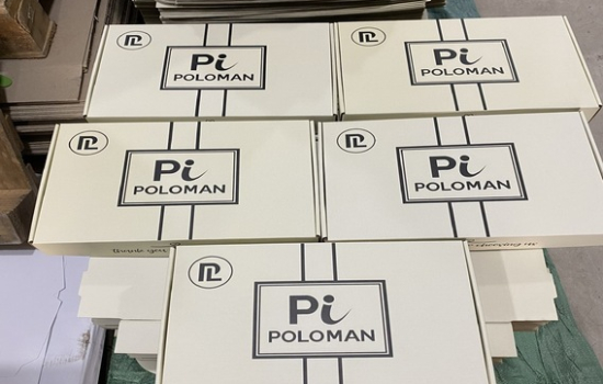 HỘP ĐỰNG QUẦN ÁO POLOMAN